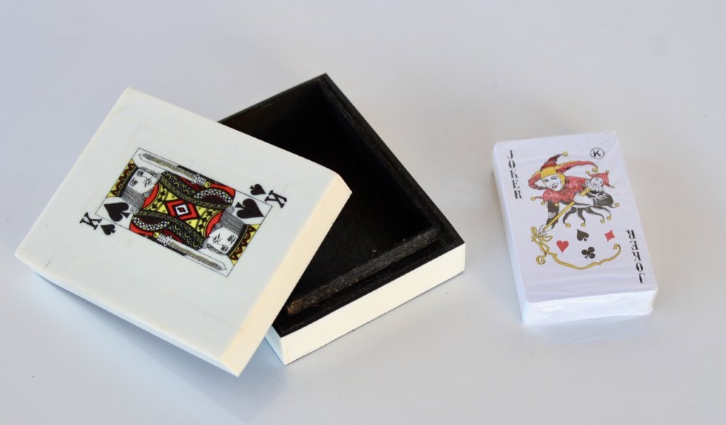 King Single Card Box